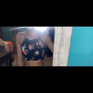 Floral crop top!
